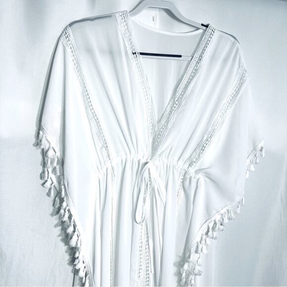 BOHO WHITE LOOSE FIT TASSEL BEACH COVERUP - Picture 1 of 9